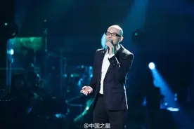 中国之星平安演绎哈萨克族民歌 《可爱的一朵玫瑰花》歌词视频原唱图片