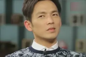 低调了二十年，钟汉良一家终曝光，老婆大有来头，女儿可爱似甜馨视频封面