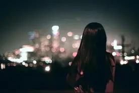 8句话，一个人的夜，放在心底的哭泣图片