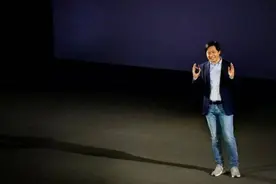 小米6X主打AI双摄继续加码人工智能，手机具备AI功能会成为行业标配吗？图片