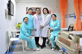 谁说“白衣天使”总是一身白？江城医院护士服悄悄变色图片