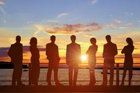 疫苗股火了，龙头合理估值看到1500亿！“医药一哥”姜广策、赵丹阳等私募大佬持有的医药股全在这里了！图片