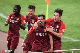 【图集】拉维奇两射一传闪耀全场 河北华夏幸福3-0天津权健图片