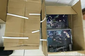 [TFBOYS][分享]160614 汤圆送杂志给源哥同班同学：源哥，你怎么看？图片