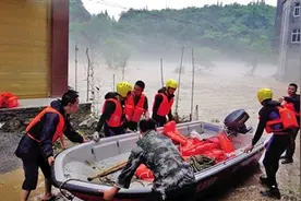 重庆酉阳遭遇暴雨洗城 多个乡镇受灾严重图片