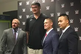 是谁成为WWE首位中国职业摔跤手？连姚明也赶赴现场祝贺图片