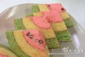 日本最近大人气的甜品西瓜年轮蛋糕！图片