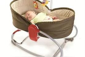 你家宝宝还在使用摇椅吗？摇椅的优缺点比较！图片