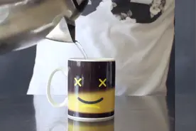 原来变色杯是这样做出来的，牛人教你如何在2分钟内做出变色杯图片