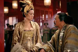 《满城尽带黄金甲》:爱情与权力，宫殿之内的战争图片