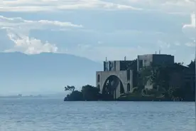 杨丽萍、李玉刚中式豪宅  为何大师只钟爱中国民俗风图片