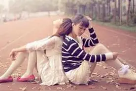 四年后才知道，闺蜜隐藏了男神写给我的情书，截获了我的爱情图片