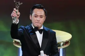 三金影帝刘烨原来是这么爱作妖的老爸图片