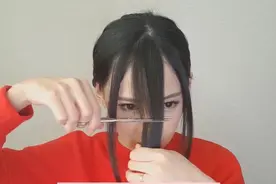 小姐姐教你剪齐刘海，分三部分剪，瞬间让你年轻5岁