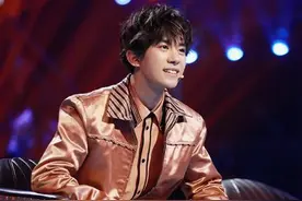 易烊千玺《街舞》收官 易队长魔性笑声环绕整场图片