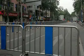 华农赏花团“攻陷”校园，为何华工这帮学生却默默“背锅”？图片