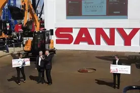 不花一分钱，就带走了两台三一挖机？图片