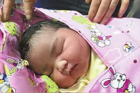 5525克 最重女婴刷新阆中新生儿体重纪录图片