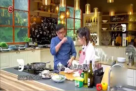 长知识！生米洗过以后，再冷冻一晚后熬粥更快