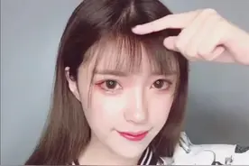 无刘海高马尾 刘海尴尬期可以这样扎️米兔头发多出一个尖没办法分均匀 分均匀会比较好看的