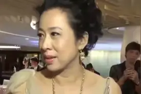 世事无常！朱玲玲抱上孙女当天 恰巧父亲出殡视频封面