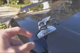 劳斯莱斯和宾利的车标区别有多大，用手碰一下眼见为实！