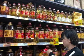 央视曝光调和油市场乱象 调和油国标有望今年出台图片