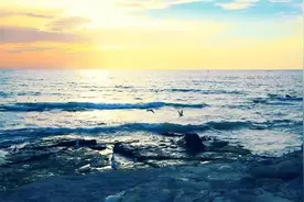 轻音乐《海洋之歌》，让我们静静聆听大海的声音图片