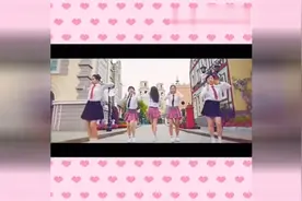 李小璐穿水手服跳《Shake it》辣妈秒变活力少女！图片