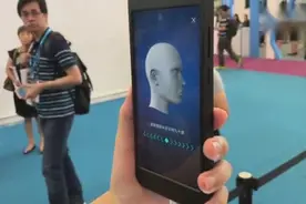 MWC大会体验vivo TOF 3D 超感应技术，看到屏幕中的自己有些吓人