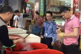 浦江17家小龙虾销售摊位遭抽检！有批次被查出呋喃西林图片