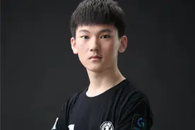 IG引入三名新成员，国服第一德莱文JackeyLove担任ADC图片