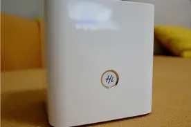 轻奢视觉+大豪斯专属 测华为荣耀路由Pro图片