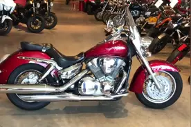 造型帅气的太子摩托车！本田VTX1300S Retro