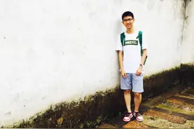 淄博市文科状元杨皓然 刷题一千不如做精一百图片