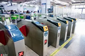 今日起北京地铁可全网扫码乘车，微信支付暂不支持图片