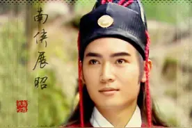 49岁焦恩俊妻女近照，20岁女儿已出道图片