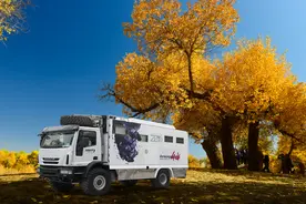 速腾狩猎者变形金刚4x4越野卡车房车价格：188.00万图片