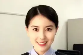 警花提醒：滴滴打车紧急联系人功能来了！姐妹们，赶紧打开它！视频封面