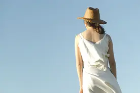 时尚日系原创夏装百搭短款多层棉麻吊带背心打底衫图片