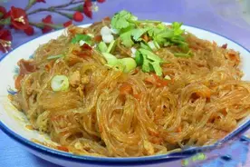 蚂蚁上树，看着就想吃图片