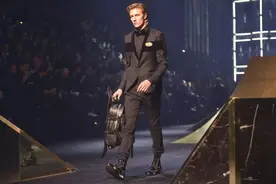 男装周 | Philipp Plein把超级英雄拉去米兰拯救世界了！图片