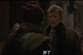 富二代出一百块让流浪汉打拳，年迈老头因为饥饿而上场视频封面