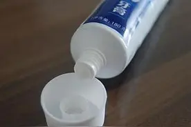 有多少人牙膏能挤那么干净？！最后一个方法我写“服”！图片