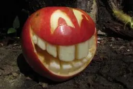 万能的苹果不灵了，Apple Pay受挫严重图片