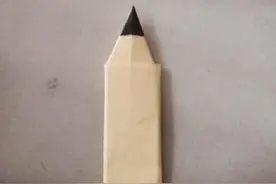 手工折纸铅笔教程 怎么折出一只纸铅笔图片