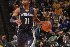 奥登无球可打，而当年为他捡球的人今天却签下1.53亿美金肥约图片