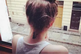 喵星人主题的极简纹身图案，气质美女最喜欢！7个部位任你选！图片