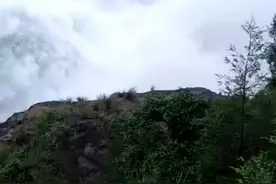 四川省南部升钟水库泄洪，气势滂沱壮观吧！视频封面