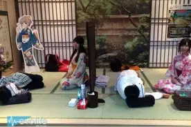 完全是羞耻PLAY啊 不过这款VR美少女膝枕掏耳朵游戏真的好带感图片